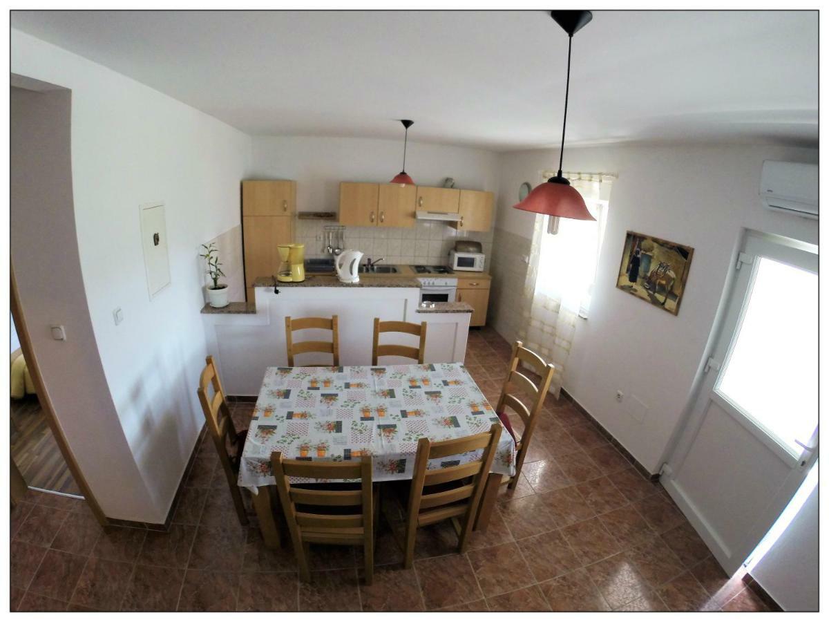 Apartments Sara Lopar Extérieur photo